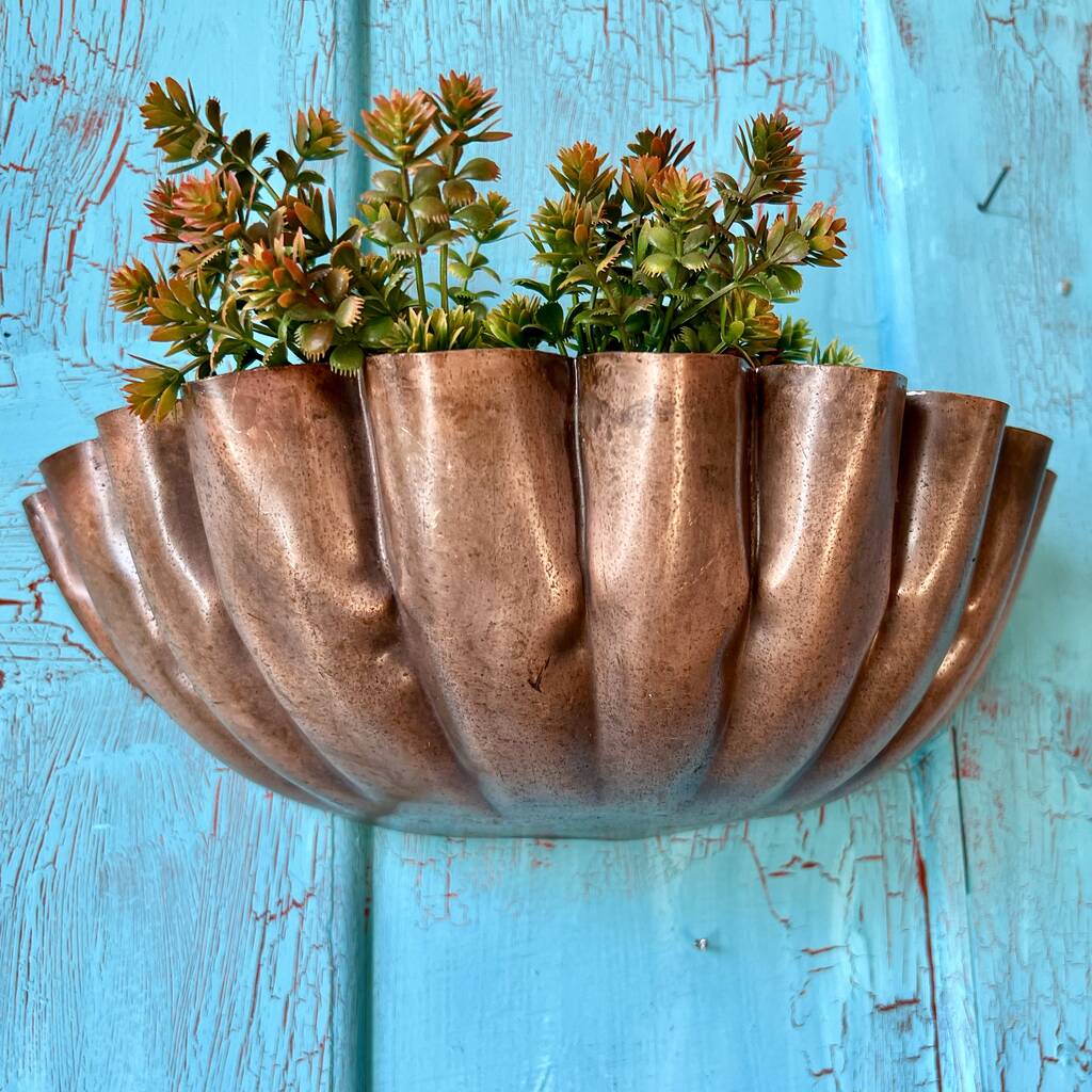 Scallop Wall Planter