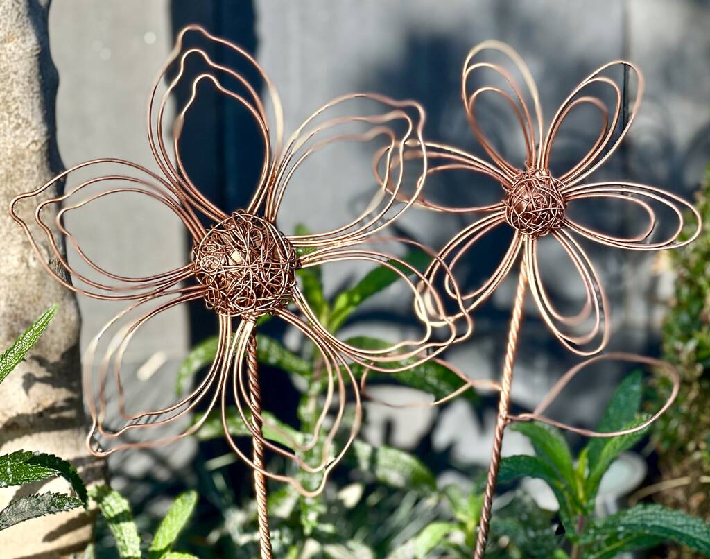 Dahlia and Cosmos Wire Flower Stakes