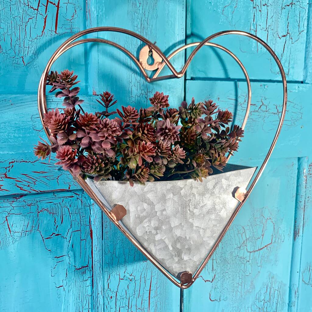 Zinc Heart Wire Wall Planter