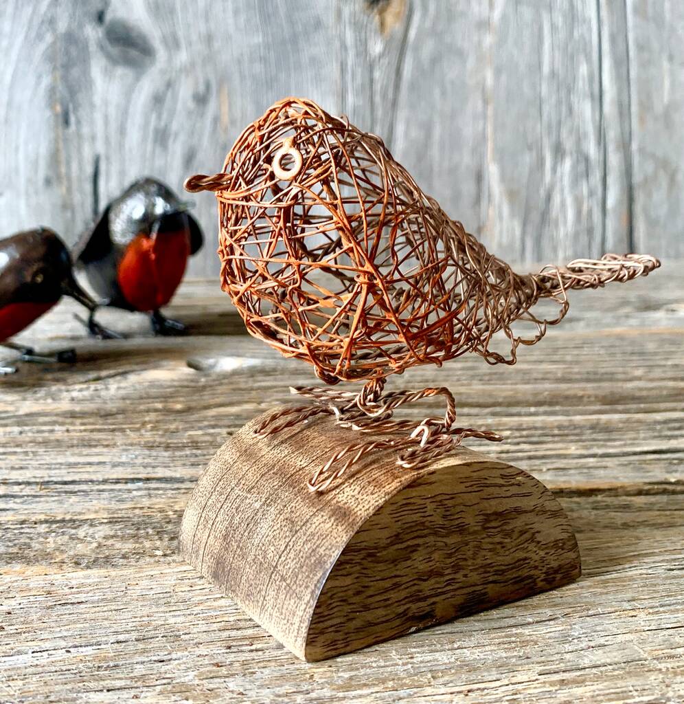 Wire Robin on Wooden Plinth