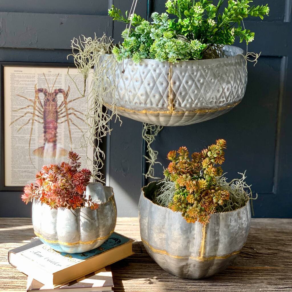 Zinc Hanging Diamond Planter