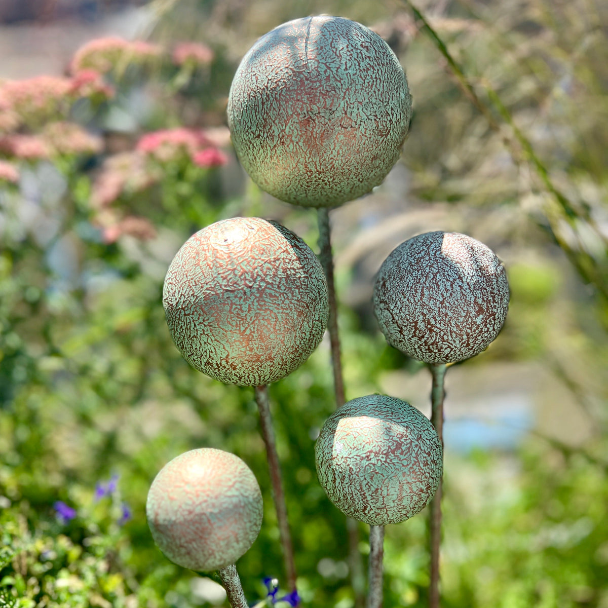 VERDIGRIS BALL SCULPTURES SET5 ON RUSTED STEM