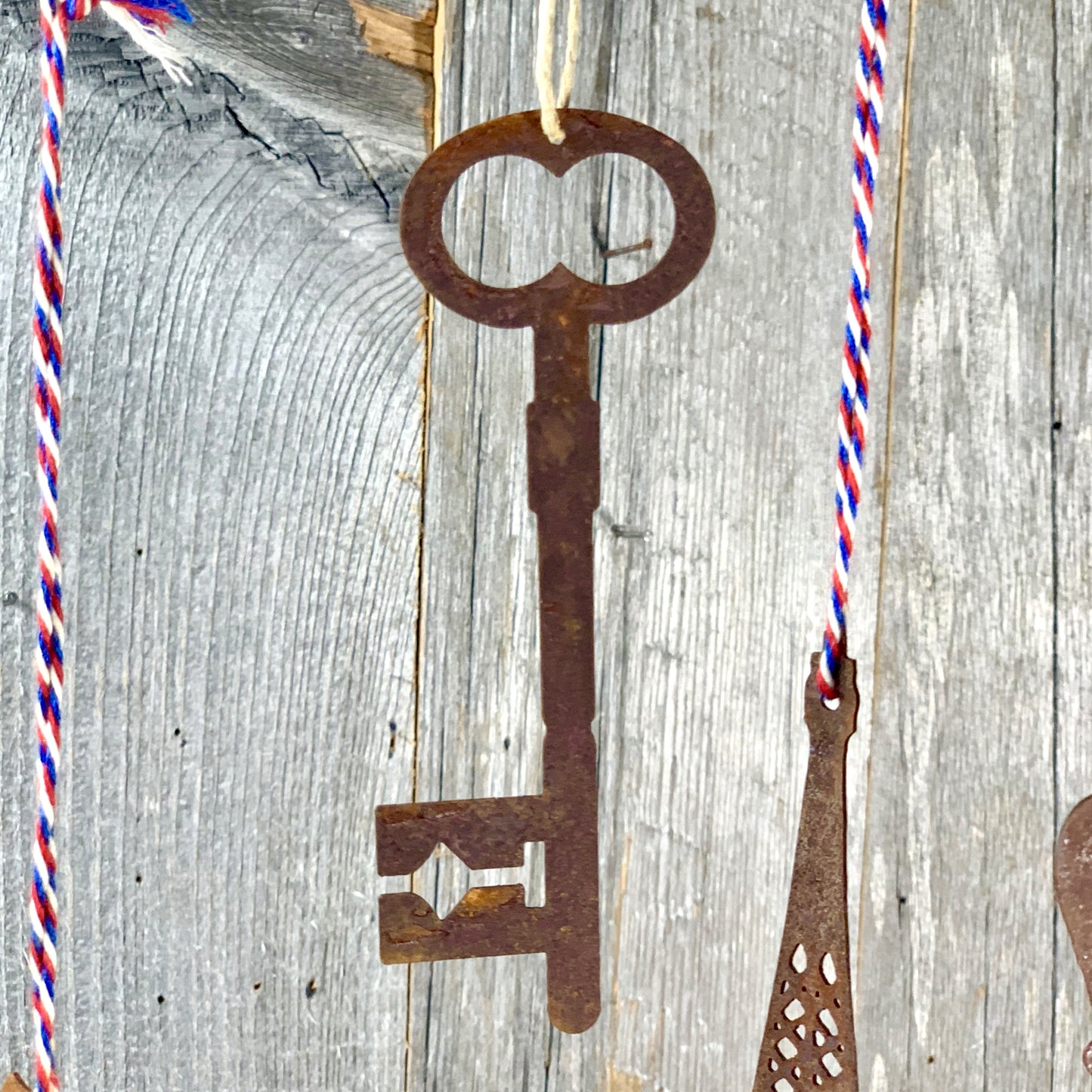 Rusted Eiffel Tower Decoration