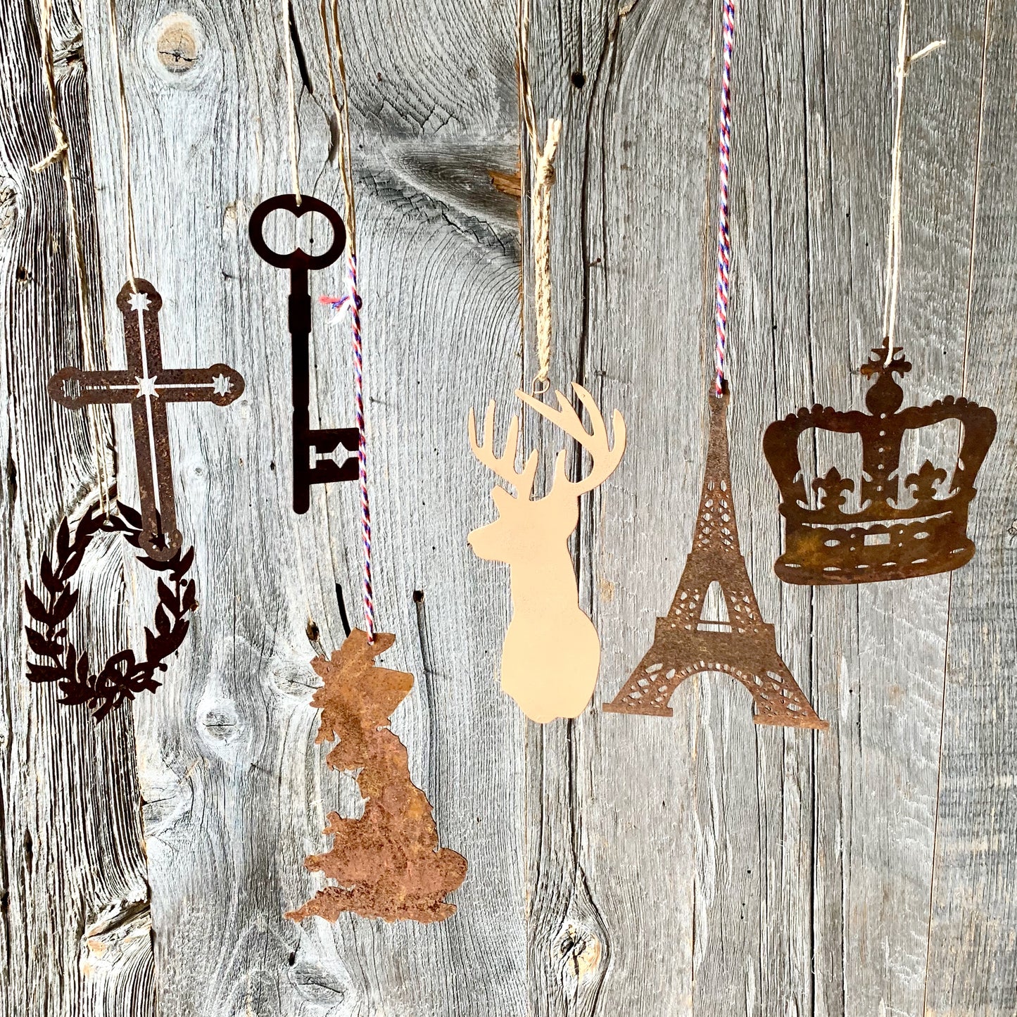 Rusted Eiffel Tower Decoration